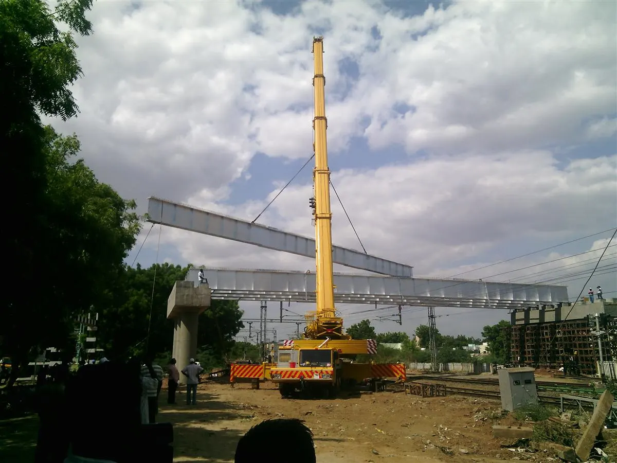 Mobile crane launching a railway foot-overbridge girder at Tirunelveli