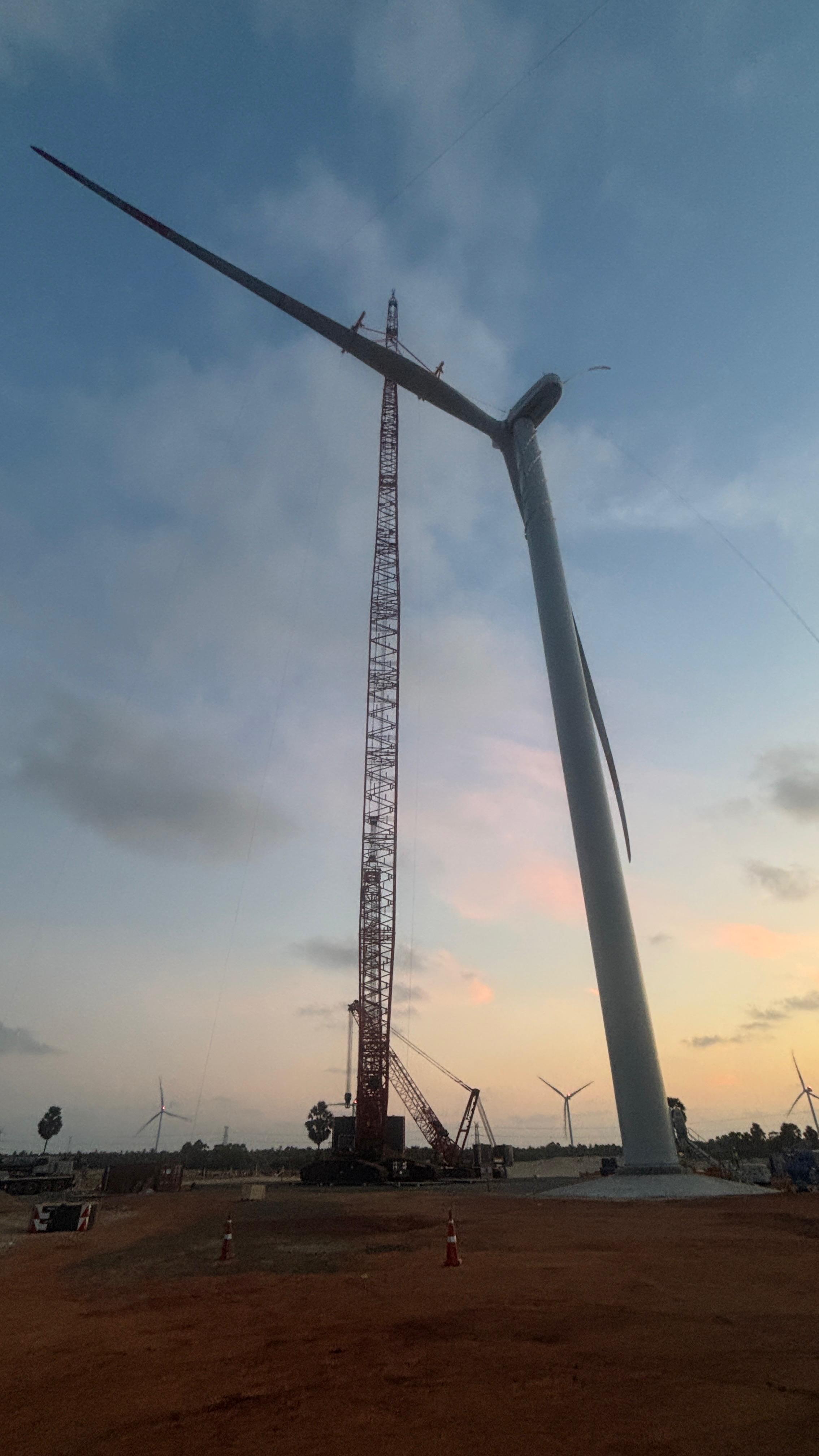 Hay Wind 9