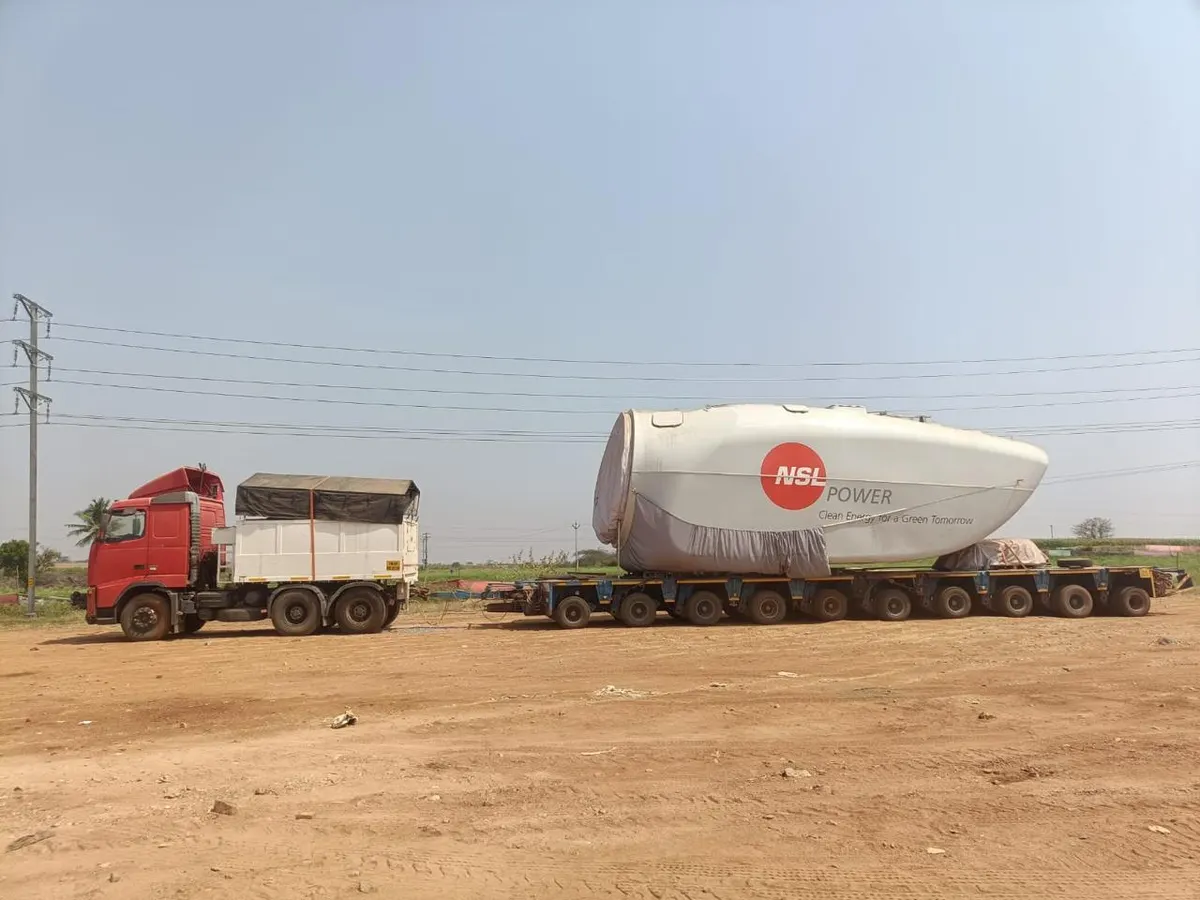 Nacelle transport on multi-axle trailer